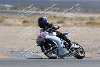 media/Mar-26-2023-CVMA (Sun) [[318ada6d46]]/Race 13 500 Supersport-350 Supersport/